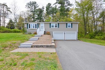 21 Circle Drive, Hudson, NH 03052 - Photo 1