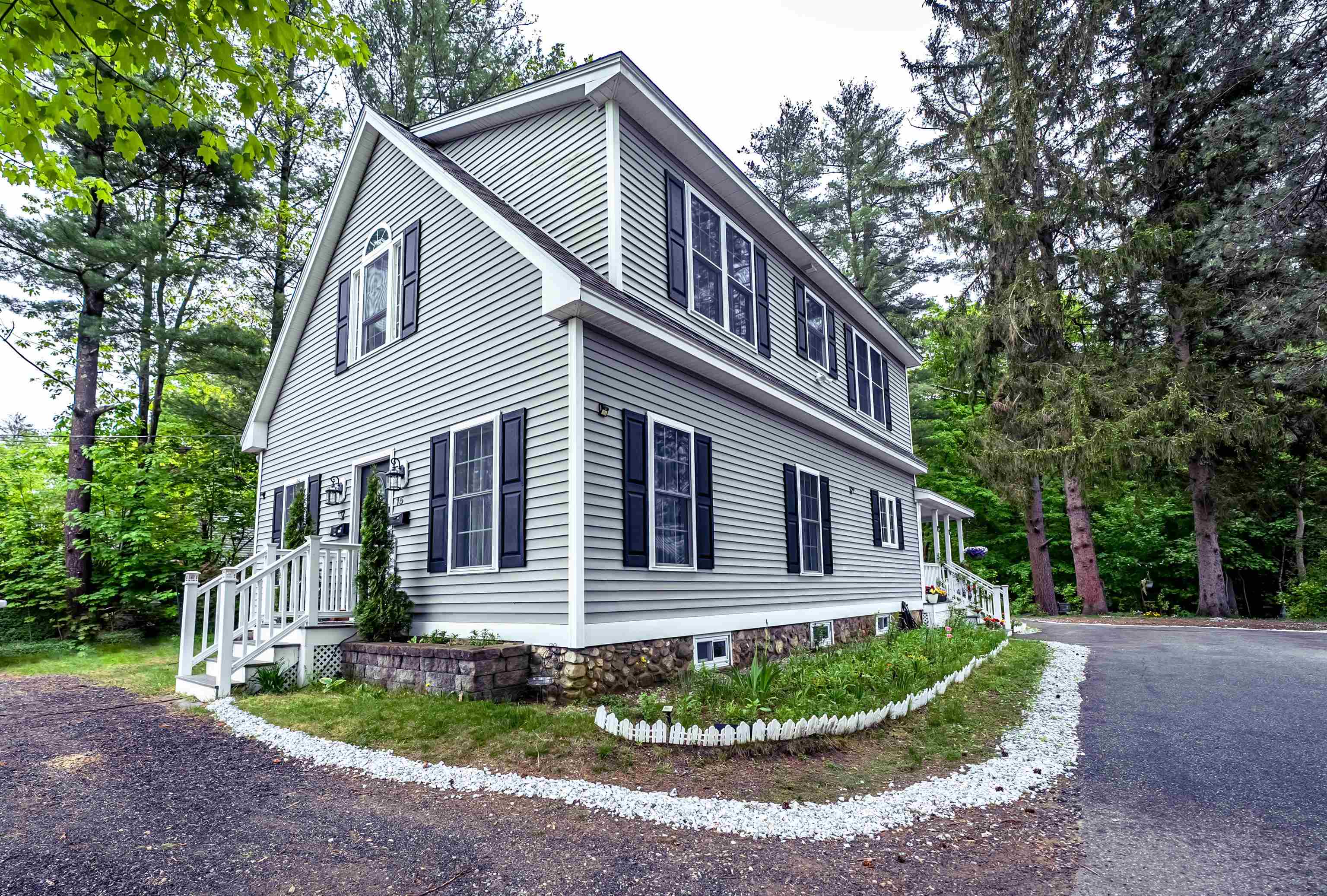 15 E Derry Rd, Derry, NH 03038 MLS 4996431 Coldwell Banker