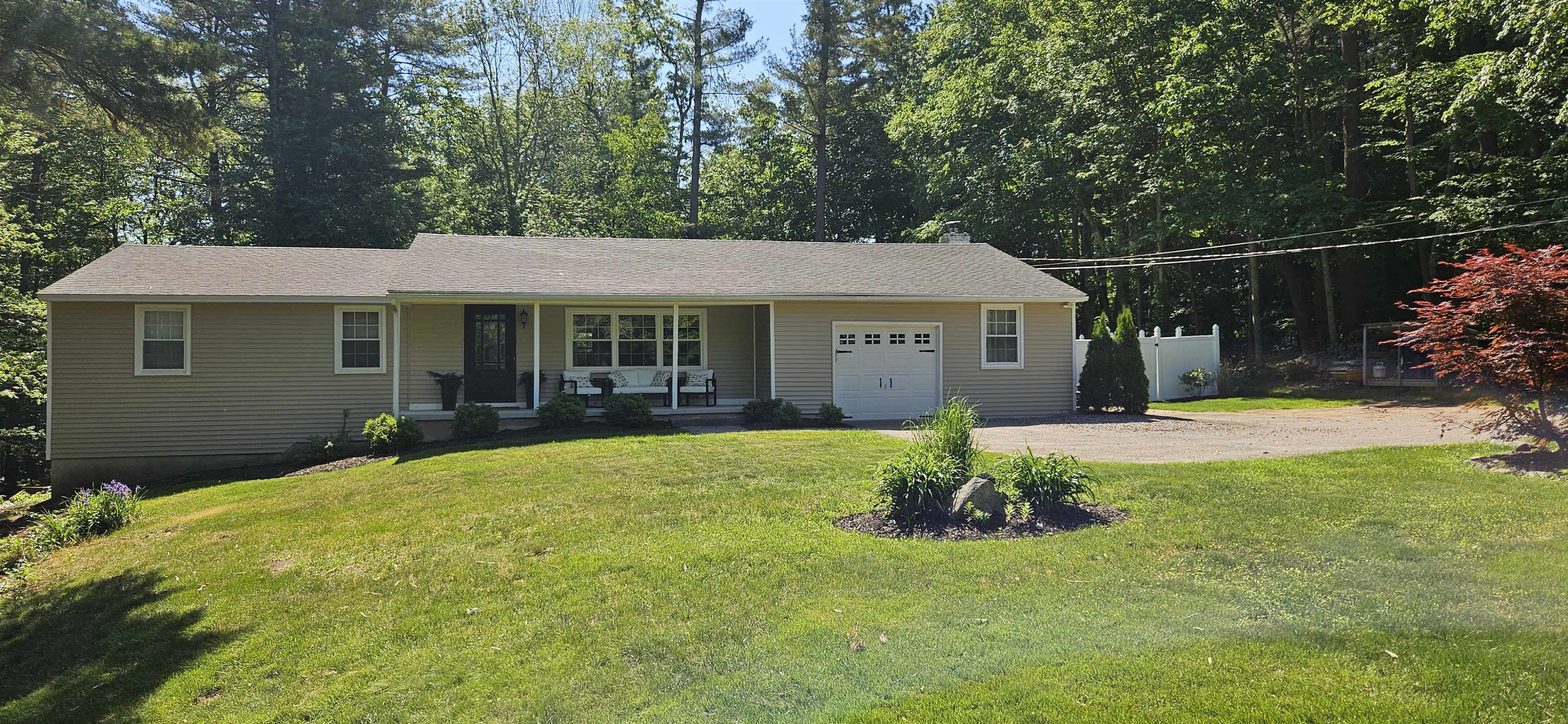 6 Pinewood Dr, Stratham, NH 03885 MLS 4999252 Coldwell Banker