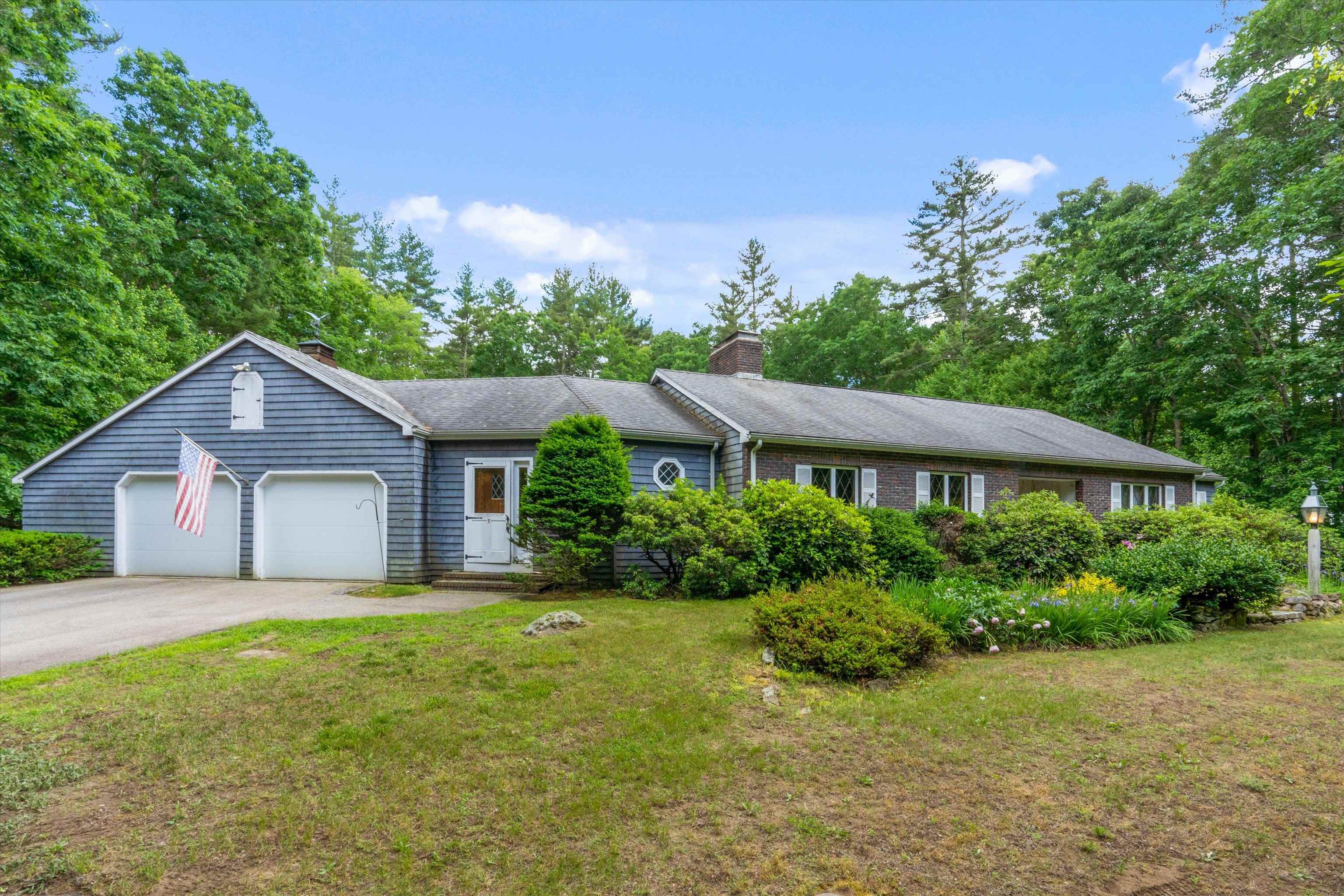 5 Parker Rd, Brookline, NH 03033 - MLS 5000224 - Coldwell Banker