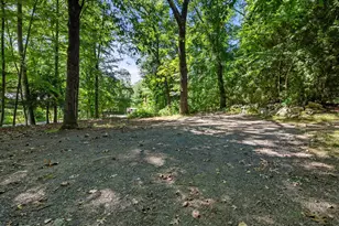 9 Bartlett Rd, Derry, NH 03038 - Photo 1