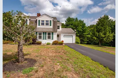 4 Karen Lane #B, Londonderry, NH 03053 - Photo 1