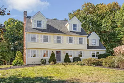 9 Longview Circle, Pelham, NH 03076 - Photo 1