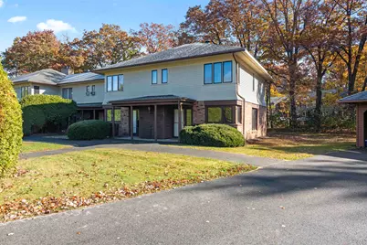 15 Wrisley Court, Essex Junction, VT 05452 - Photo 1