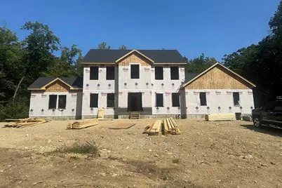 139-3 Hardy Road, Londonderry, NH 03053 - Photo 1