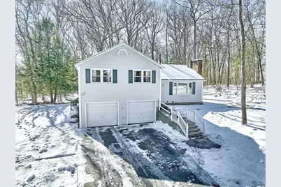 34 Carriage Lane, Hooksett, NH 03196 - Photo 1