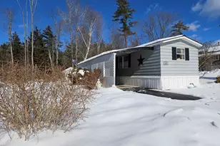 23 Madison Pl, Claremont, NH 03743 - Photo 1