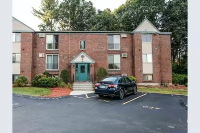 112 English Village Road #303, Manchester, NH 03102 - Photo 1