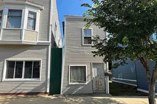 47 Hanson St, Rochester, NH 03867 - Photo 1