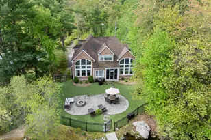 23 Whitneys Grove Rd, Derry, NH 03038 - Photo 1