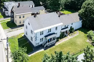 22 Summer St, Claremont, NH 03747 - Photo 1