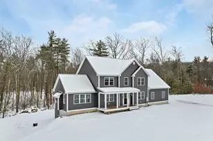 125 Laurel Rd, Hooksett, NH 03106 - Photo 1