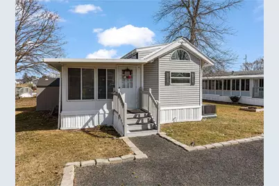 41 Island Circle, South Hero, VT 05486 - Photo 1