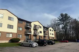 124 Mammoth Rd, Hooksett, NH 03106 - Photo 1