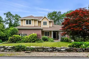 38 Farmington Rd, Nashua, NH 03060 - Photo 1