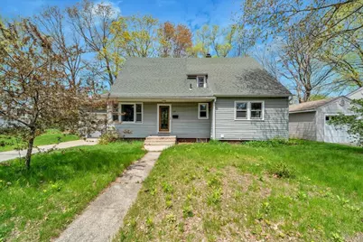 127 Edgemoor Drive, Burlington, VT 05408 - Photo 1