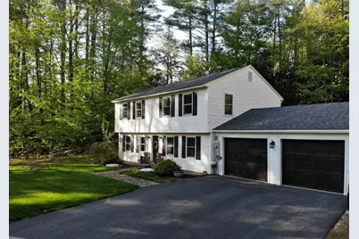 27 Parade Road, Deerfield, NH 03037 - Photo 1