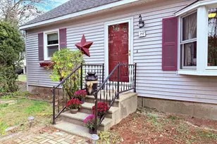 195 Corning Rd, Manchester, NH 03109 - Photo 1