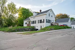 14 Winter St, Plymouth, NH 03264 - Photo 1