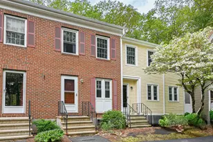 715 Fox Hollow Way, Manchester, NH 03104 - Photo 1