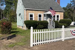 102 Chestnut Hill Rd, Rochester, NH 03867 - Photo 1