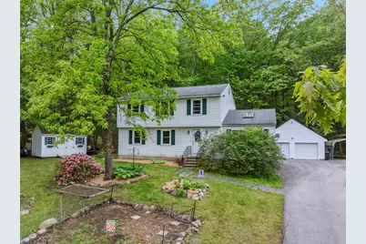 5 Hampshire Drive, Derry, NH 03038 - Photo 1