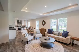 26 Deerfield Ct, Rochester, NH 03868 - Photo 1