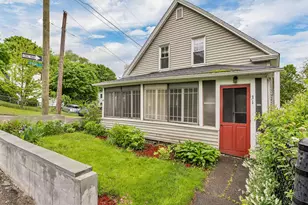 31 Prospect St, Franklin, NH 03235 - Photo 1