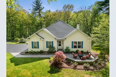 7 Danbury Court, Londonderry, NH 03053 - Photo 1