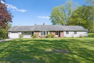 44 Weare Rd, Seabrook, NH 03874 - Photo 1