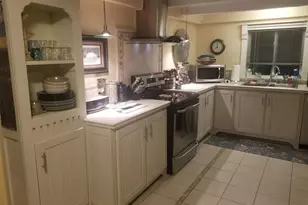 22 Chestnut St, Claremont, NH 03743 - Photo 1