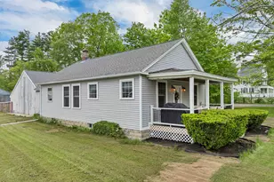 8 Plumer Rd, Epping, NH 03042 - Photo 1