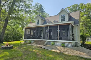 436 Mammoth Rd, Pelham, NH 03076 - Photo 1