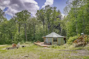 2554 Hurricane Mountain Rd, Conway, NH 03813 - Photo 1