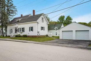 25 Prospect St, Pembroke, NH 03275 - Photo 1