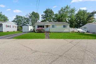 36 Ross St, Nashua, NH 03060 - Photo 1