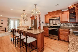 65 Victoria St, Manchester, NH 03104 - Photo 1