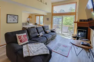37 Pinehill Ln, Lincoln, NH 03251 - Photo 1
