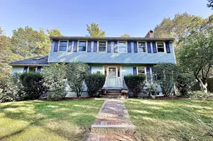 93 Faith Dr, Hampstead, NH 03841 - Photo 1