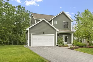 76 Cottonwood Way, Manchester, NH 03102 - Photo 1