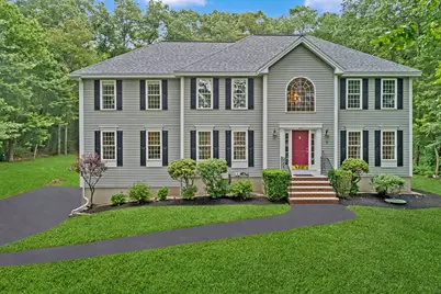 7 Wesley Lane, Salem, NH 03079 - Photo 1