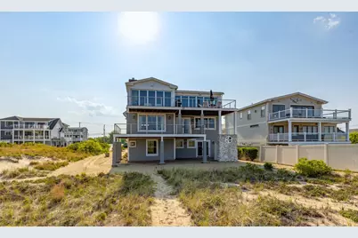 9 Merrimac Street, Seabrook, NH 03874 - Photo 1