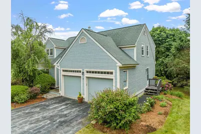 8 Fox Run Road, Amherst, NH 03031 - Photo 1