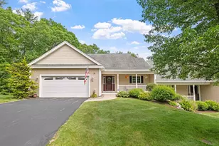 31 Shaker Hill Rd, Hooksett, NH 03106 - Photo 1