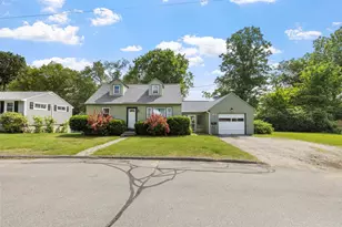 46 E Diane Dr, Keene, NH 03431 - Photo 1