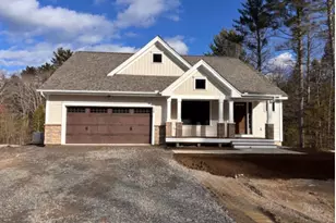 26 Edgewater Way, Brentwood, NH 03833 - Photo 1