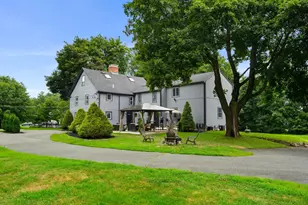 47 Newton Rd, Plaistow, NH 03865 - Photo 1