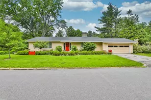 190 N Acres Rd, Manchester, NH 03104 - Photo 1