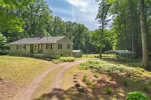 72 Crawley Falls Rd, Brentwood, NH 03833 - Photo 1