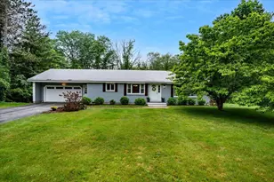 10 Circle Dr, Bedford, NH 03110 - Photo 1